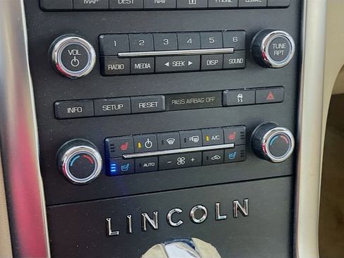 Used 2009 Lincoln MKS FWD image 17