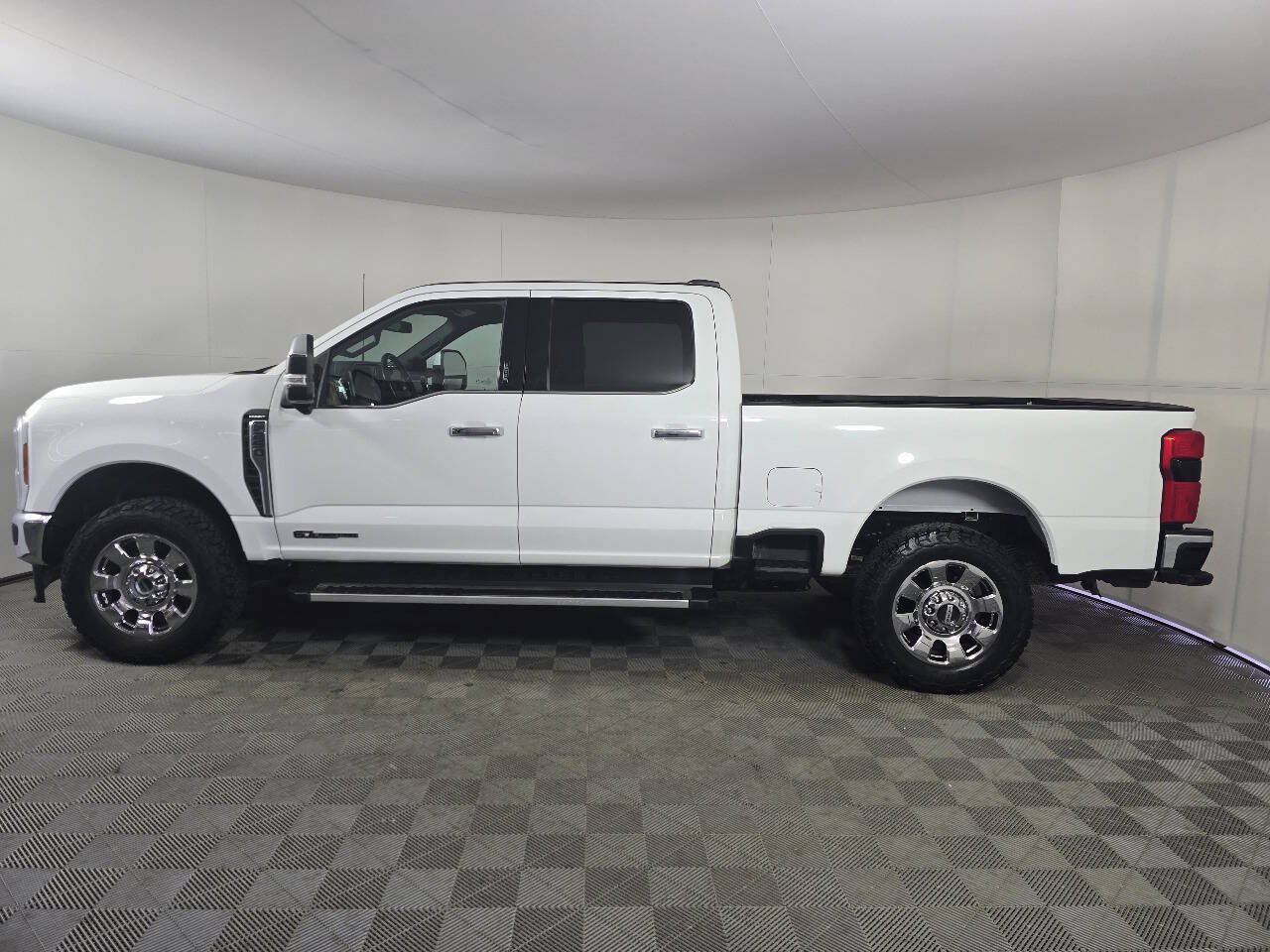 Used 2023 Ford F250 Lariat w/ Chrome Package AWD/4WD image 6