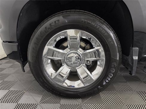 Used 2025 Chevrolet Silverado 1500 RST w/ Convenience Package II RWD image 8