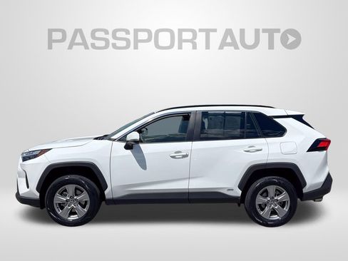 Used 2025 Toyota RAV4 LE AWD/4WD image 2