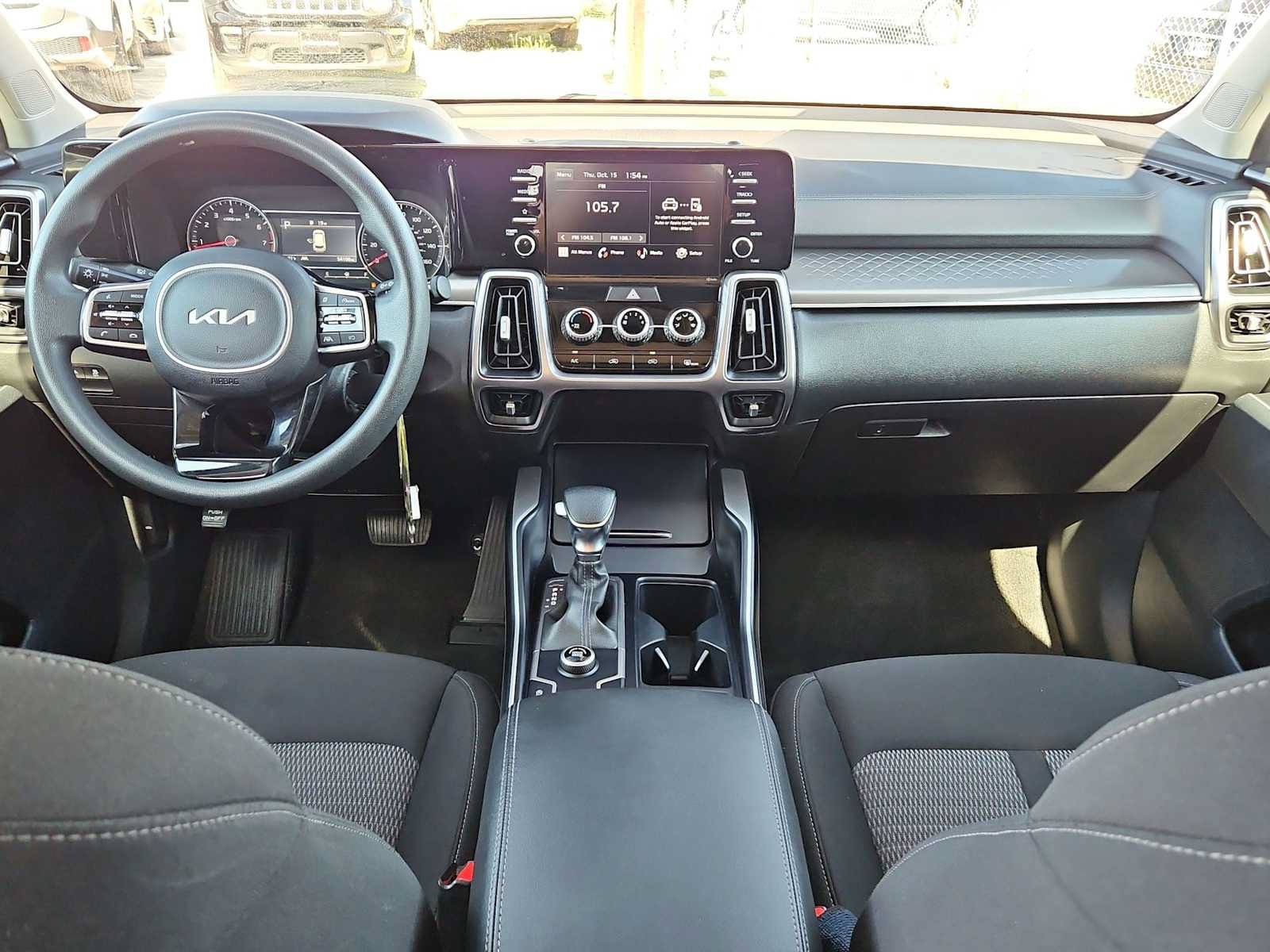 Used 2023 Kia Sorento LX FWD image 13
