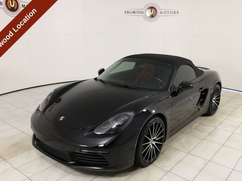 Used 2018 Porsche 718 Boxster S RWD image 34
