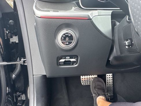 Used 2025 Mercedes-Benz CLE 53 AMG 4MATIC Coupe image 28