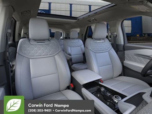 New 2026 Ford Explorer Platinum image 10
