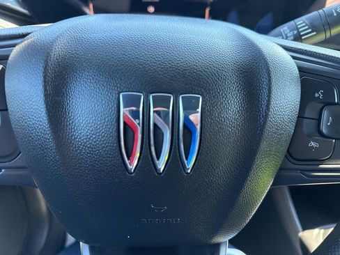 Certified 2025 Buick Envista Sport Touring FWD image 16