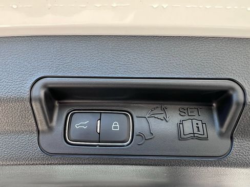 Used 2023 Ford Explorer XLT w/ Equipment Group 202A AWD/4WD image 14