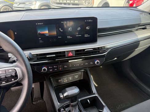Used 2025 Kia K5 LXS image 17
