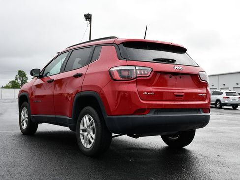 Used 2018 Jeep Compass Sport AWD/4WD image 5
