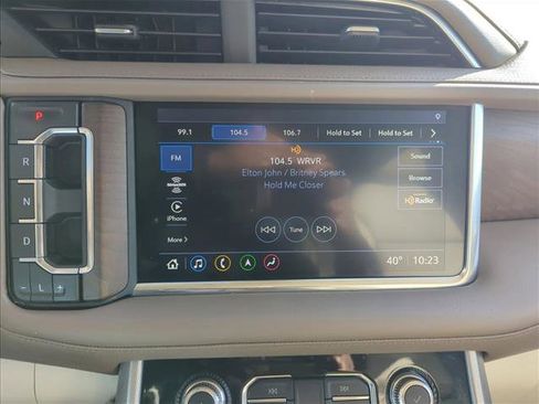 Used 2021 GMC Yukon Denali w/ LPO, Illumination Package image 12