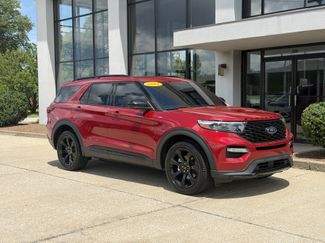Used 2023 Ford Explorer ST-Line w/ Class IV Trailer Tow Package AWD/4WD video 2