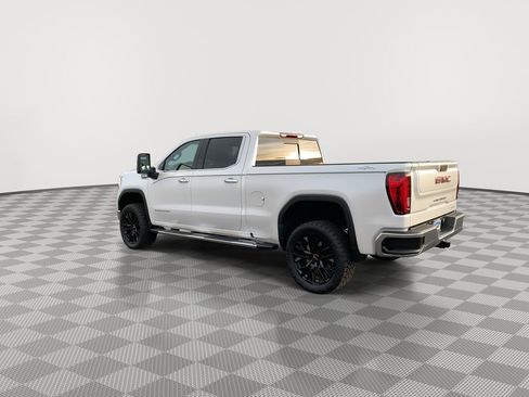 Used 2022 GMC Sierra 1500 SLT w/ SLT Convenience Package image 5