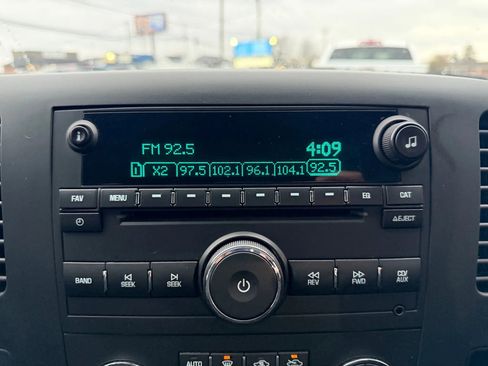 Used 2010 Chevrolet Silverado 1500 LT w/ Power Pack Plus image 18