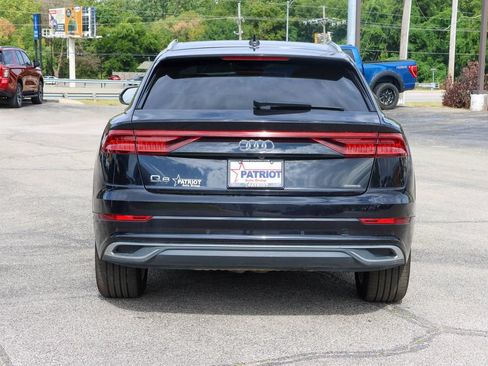 Used 2021 Audi Q8 Premium w/ Convenience Package AWD/4WD image 4