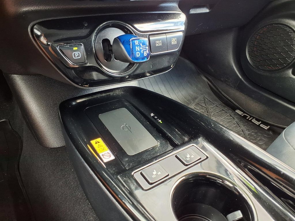 Used 2019 Toyota Prius Limited w/ Premium Convenience Package FWD image 27