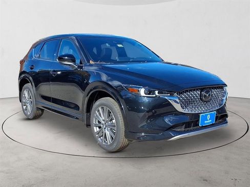 New 2025 MAZDA CX-5 Signature image 3