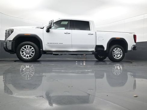 Certified 2024 GMC Sierra 2500 SLT w/ SLT Premium Package AWD/4WD image 28