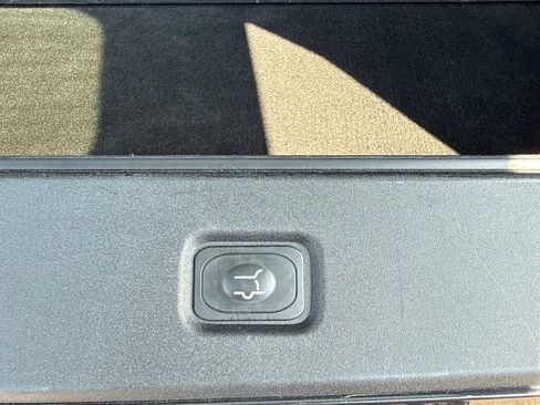Used 2025 Ford Expedition Active AWD/4WD image 10