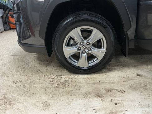 Certified 2024 Toyota RAV4 XLE w/ Convenience Package image 4