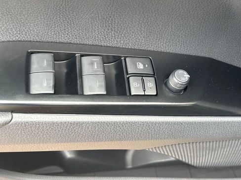 New 2026 Toyota Camry SE FWD image 8