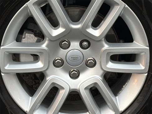 Used 2020 Land Rover Defender 110 S image 6