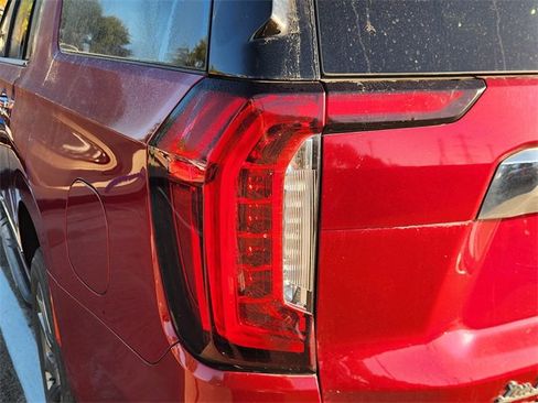 Used 2021 GMC Yukon XL SLT w/ SLT Luxury Plus Package image 6