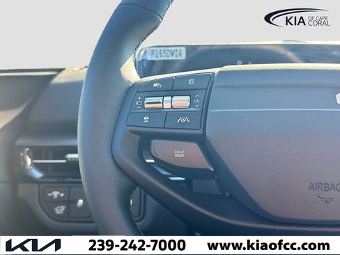 New 2026 Kia Sportage EX image 35