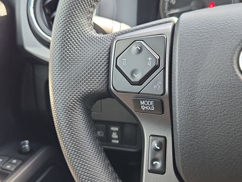 Used 2023 Toyota Tacoma TRD Off-Road AWD/4WD image 18