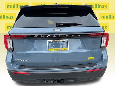 New 2026 Ford Explorer Active image 13