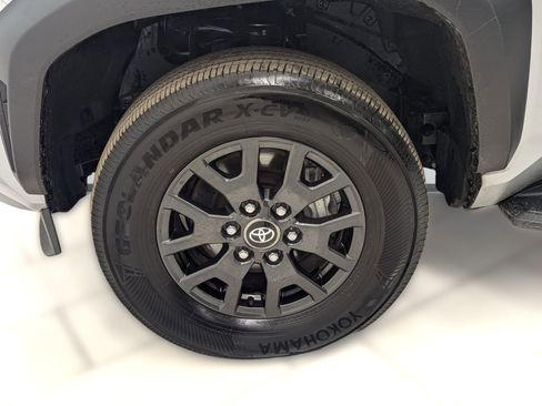 Used 2025 Toyota 4Runner SR5 image 9