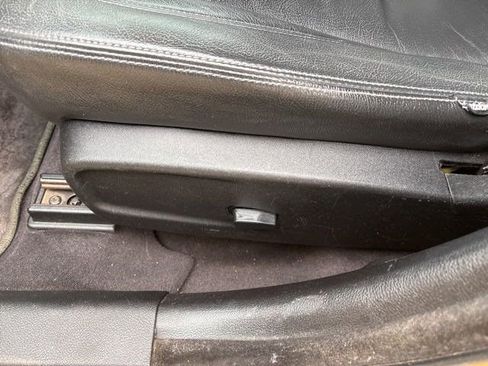 Used 2017 Dodge Charger SE w/ Blacktop Package image 12