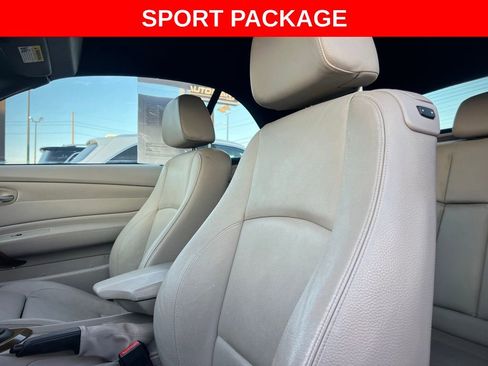 Used 2010 BMW 128i Convertible image 36