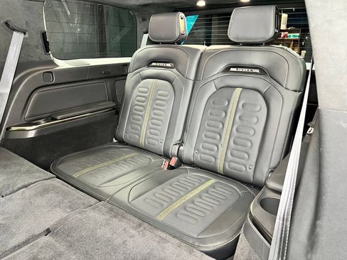 Used 2024 Rivian R1S Adventure AWD/4WD image 17