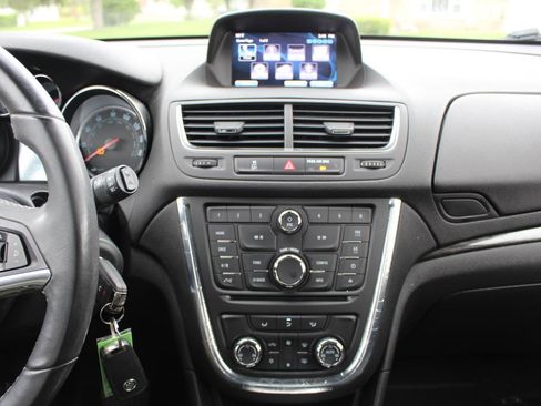 Used 2016 Buick Encore Convenience FWD image 27