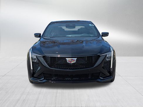 New 2026 Cadillac CT5 V AWD/4WD image 2