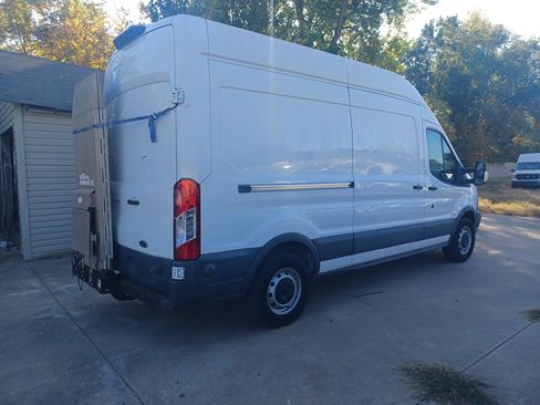 Used 2018 Ford Transit 250 148 High Roof image 5