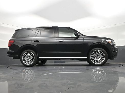 Used 2023 Ford Expedition Limited RWD image 29