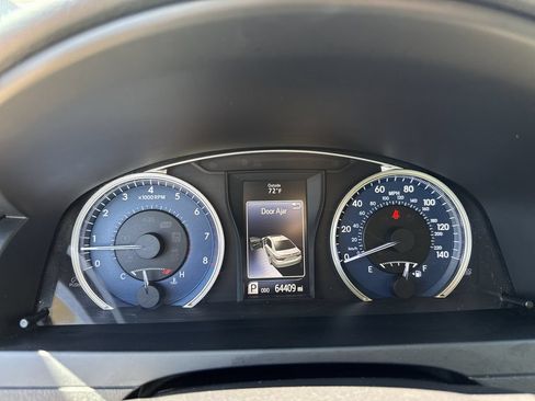 Used 2015 Toyota Camry XLE FWD image 23