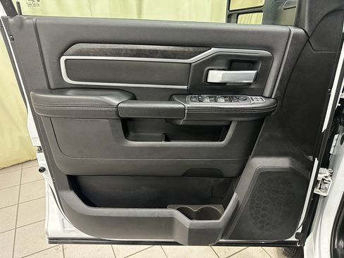 Used 2024 RAM 2500 Big Horn image 41