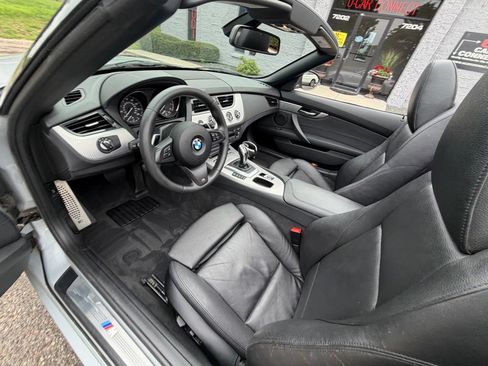 Used 2014 BMW Z4 sDrive35i RWD image 18