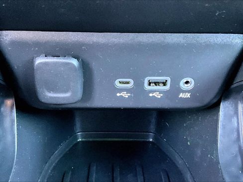 Used 2023 Chevrolet TrailBlazer LT w/ Convenience Package image 27