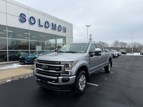 Certified 2021 Ford F250 Platinum w/ FX4 Off-Road Package image 2