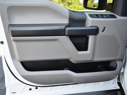 Used 2022 Ford F250 XL w/ STX Appearance Package AWD/4WD image 15