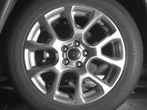 Used 2025 Jeep Compass Limited image 14