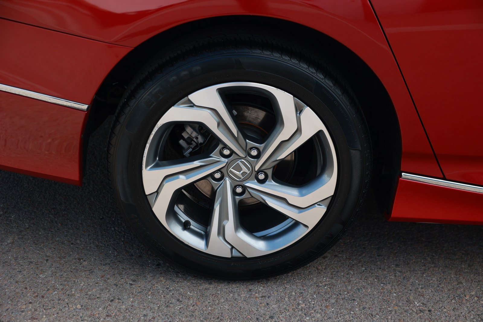Used 2018 Honda Accord EX-L image 11