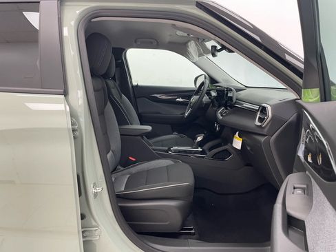 New 2026 Chevrolet TrailBlazer LT w/ Convenience Package AWD/4WD image 13