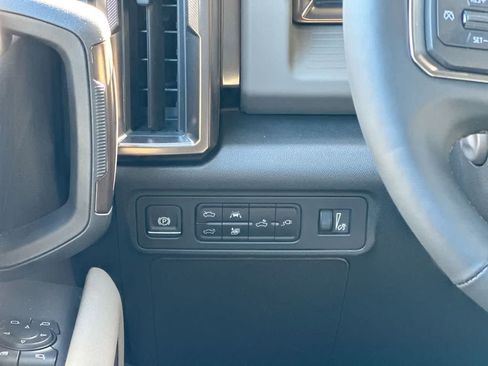 Used 2025 GMC Hummer EV 3X w/ Extreme Off-Road Package image 18