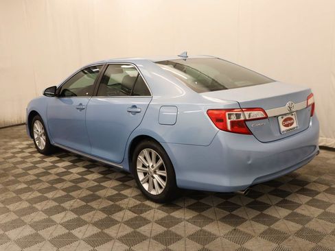 Used 2012 Toyota Camry XLE FWD image 3