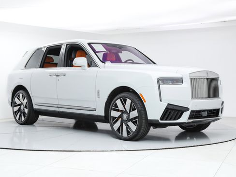 Used 2026 Rolls-Royce Cullinan image 8