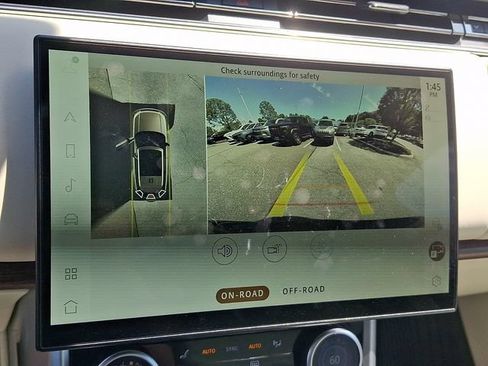 Used 2023 Land Rover Range Rover SE AWD/4WD image 10