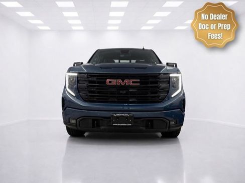Used 2026 GMC Sierra 1500 Elevation w/ Elevation Premium Package AWD/4WD image 2